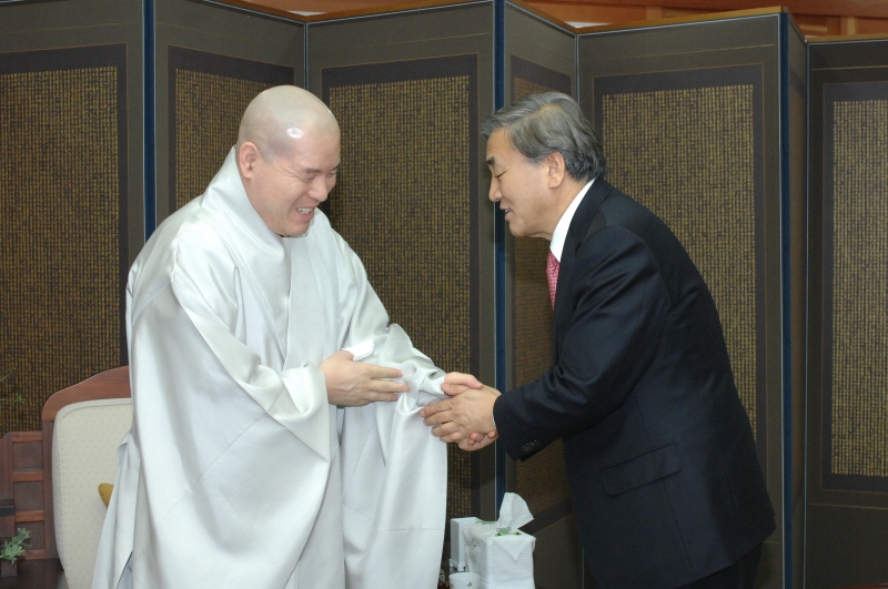 2010.01.15_국민권익위원회 위원장 이재오 예방 (6)